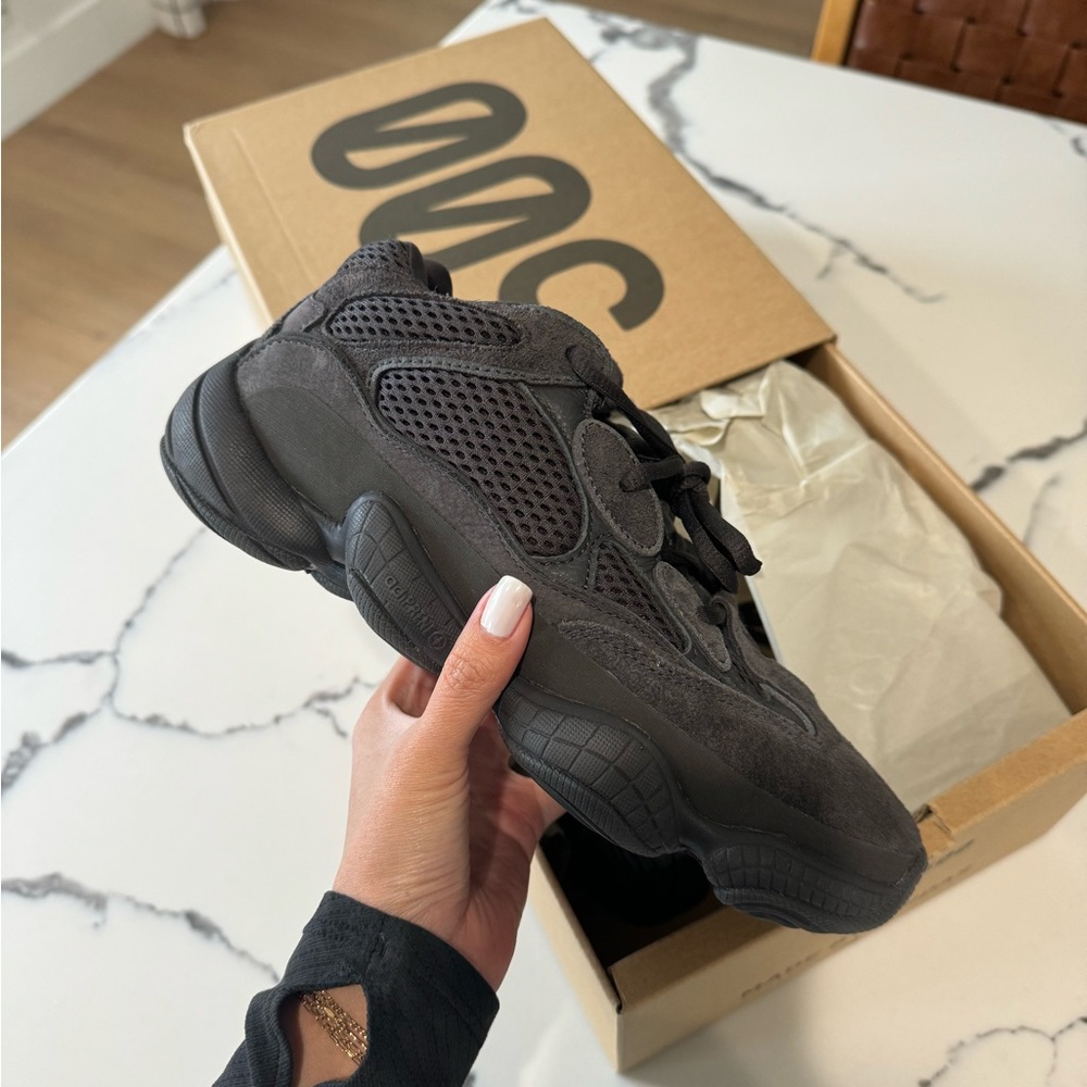 Yeezy 500 ‘Utility Black’ (Men’s 6.5/Women’s 7.5)